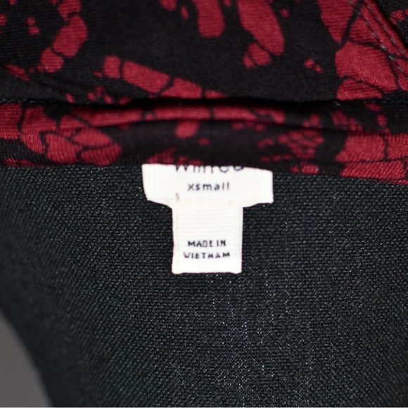 Wilfred Red and Black Lace Pattern Open Back Top Size Medium - Picture 11 of 11